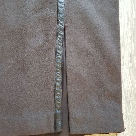 3/25 or 2/18 Club monaco women's wool midi skirt with leather stripes, Waist 30 - Picture 5 of 7